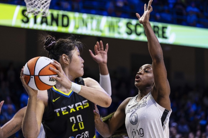 手風不順！李月汝7中1得4分飛翼慘敗王牌 阿德巴約女友準三雙+4帽