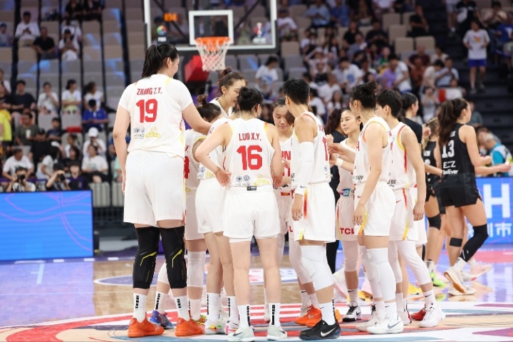 楊毅：中國女籃打“頂級落后籃球” 中國籃球出不了河村&田中心