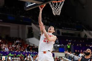 穩(wěn)定基本盤！胡金秋8中7超高效拿下16分6板1斷