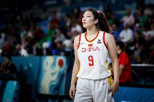 李夢(mèng)曬參加軍人運(yùn)動(dòng)會(huì)照片：卸戎裝簡(jiǎn)單 軍人魂難改