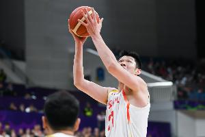 媒體人：胡金秋在亞洲杯打五沒問題&是頂尖中鋒水準(zhǔn) 索托今年不打