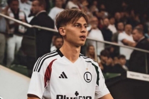 羅馬諾：羅馬和烏迪內(nèi)斯?fàn)帄Z20歲波蘭中衛(wèi)，羅馬的報(bào)價(jià)更有競(jìng)爭(zhēng)力