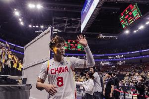 中國男籃12人中僅趙睿&胡明軒&胡金秋參加過亞洲杯 其余9人皆首次