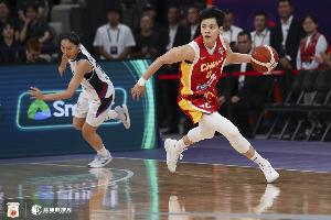 楊舒予：長發(fā)時(shí)會(huì)被人說是花瓶 所以就剪了 結(jié)果說的人更多了