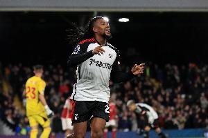 擁有27處房產??伊沃比：足球生涯很短暫，我不想退役后迅速破產