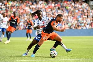 隊報：斯特拉斯堡將后衛(wèi)杜庫雷下放預(yù)備隊訓練，可能因他拒絕續(xù)約