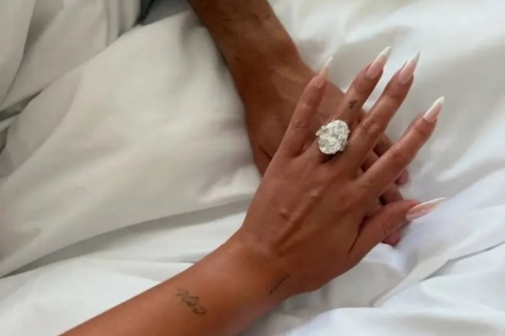 馬卡：C羅訂婚鉆戒保守估計200萬美元，最高超1300萬美元