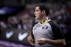 給你單節(jié)17個罰球，你也贏不了…