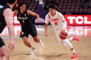 媒體人：無論場(chǎng)面還是氣質(zhì) 中國男籃是真正配得上進(jìn)決賽的球隊(duì)