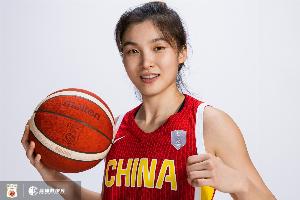 新華社：這位27歲的中國女籃新人，只想做好當下