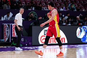 媒體人：中國男籃比預(yù)期的更強(qiáng)勢(shì) 新西蘭為身高短板付出了代價(jià)