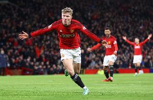 記者：那不勒斯權(quán)衡是否引進霍伊倫，曼聯(lián)及球員要求強制買斷條款