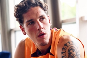 斯基拉：烏迪內(nèi)斯推動扎尼奧洛交易，加拉塔薩雷要求直接出售