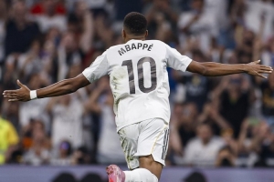 每體：姆巴佩10號(hào)球衣銷量破C羅09年紀(jì)錄 或能自此承擔(dān)起領(lǐng)袖職責(zé)