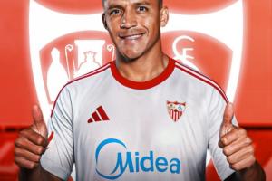 Here we go！羅馬諾：36歲桑切斯免簽塞維利亞，時(shí)隔11年重返西甲