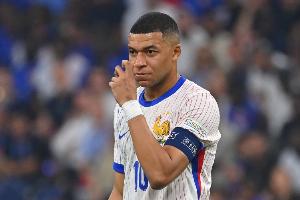 姆巴佩：在法國隊射手榜上超越亨利的感覺很美妙，但前面還有吉魯