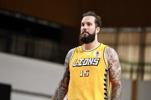 足籃兩開花！前廣廈外援拉杜利察加盟家鄉(xiāng)足球隊踢前鋒