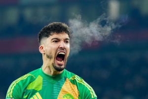 記者：曼聯(lián)的首發(fā)門將幾乎是英超最差的，索帥要為放棄亨德森負(fù)責(zé)