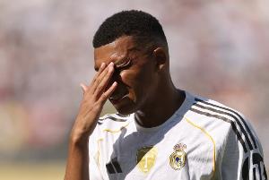 快27歲的姆巴佩仍0金球0歐冠，同齡梅西4金球3歐冠C羅1金球1歐冠