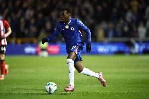 5600萬(wàn)打水漂？21歲吉滕斯踢英甲隊(duì)仍0球0助，上周兩關(guān)鍵戰(zhàn)坐板凳