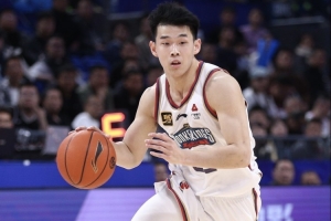 林葳:給自己試訓獨行俠的表現(xiàn)打50分 一起試訓的美國球員打球很拼