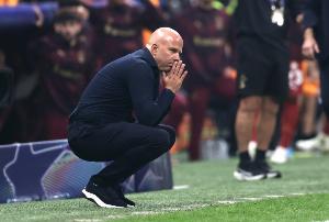 前車(chē)之鑒！曼城去年開(kāi)局兇猛隨后9輪1勝崩盤(pán)，利物浦5連勝后2連敗