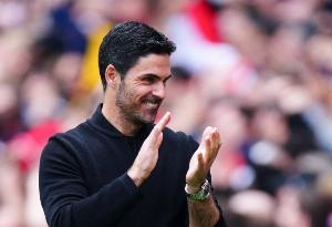 10球！阿森納僅用8輪定位球進(jìn)球已上雙，是英超歷史同期最快