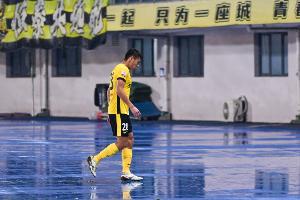 辱罵裁判！張呈棟遭西海岸和中足聯(lián)重罰 共罰10萬+停5場+隊內三停