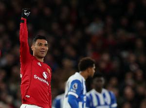 曼聯(lián)續(xù)不續(xù)？33歲卡塞米羅傳射絕對主力，近30萬周薪合同明年到期