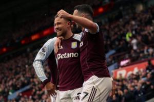 從保級殺到第8！埃梅里狂攬4連勝維拉連克熱刺曼城，下輪戰(zhàn)利物浦