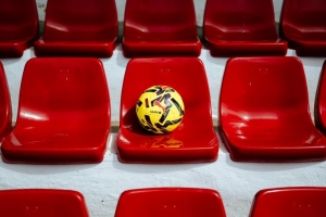 西甲官方發(fā)布25/26賽季冬季用球，靈感源自賽車運動