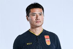 從國安三少到德甲金左腳，國足新少帥邵佳一，是如何“煉成的”？