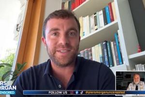 ??羅馬諾回摩根：關(guān)于梅羅的討論很好，但在那不勒斯老馬才是神