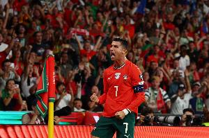 馬丁內(nèi)斯談C羅：不應(yīng)著眼于最后一屆世界杯，而應(yīng)關(guān)注他已參加5屆