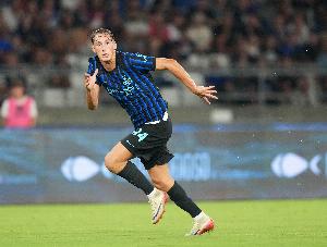 皮奧·埃斯波西托：雷特吉非常全面，我們鋒線所有前鋒都很合拍