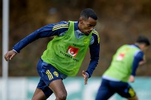 1.4億瑞典第一身價！伊薩克替補半小時0射門 本屆世預賽至今0進球