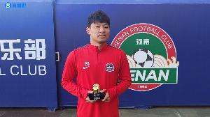 直播吧中超最佳|何超：C羅是值得學(xué)習(xí)的偶像，自己賽季表現(xiàn)不及格