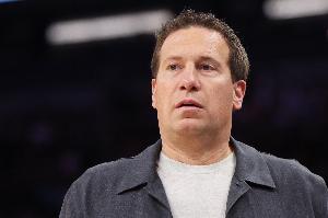 美記：小股東指控太陽(yáng)老板伊什比亞財(cái)務(wù)不當(dāng) 把球隊(duì)當(dāng)私人提款機(jī)