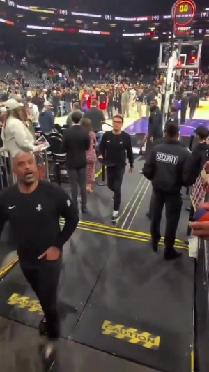 直擊心靈！日密面對面連問烏度卡4次：你在波士頓到底干了什么？