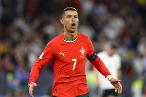 申訴有效！葡足協(xié)主席撰寫報(bào)告為C羅辯護(hù)，最終將其禁賽期減至1場(chǎng)