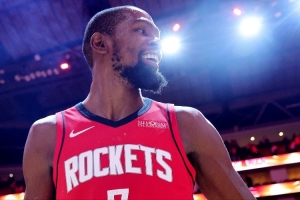 楊毅：杜蘭特的每一步選擇都在減少對自己要求 最初學詹姆斯抱團