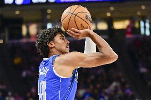 本賽季末節(jié)三分命中率Top10：克里斯蒂60.9%居首 太陽三人上榜