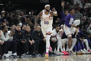 末節(jié)3記三分！羅伊斯·奧尼爾：我就是把握住了空位投籃的機(jī)會(huì)