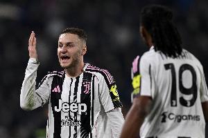 庫(kù)普梅納斯：斯帕萊蒂的戰(zhàn)術(shù)能力太強(qiáng)了，現(xiàn)在球隊(duì)充滿(mǎn)積極的精神