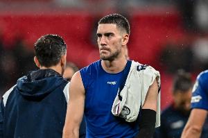 都體：弗拉霍維奇左腿肌肉拉傷，可能缺席本年內(nèi)所有比賽