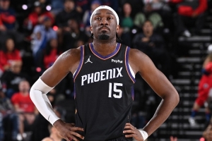 太陽主教練談馬威傷情：預(yù)計(jì)不是長期傷病 但需要檢查完才能評估