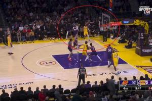 重大失誤！末節(jié)湖人進(jìn)攻時(shí)間靜止 文森特轟3分 太陽(yáng)替補(bǔ)席都瘋了
