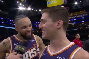 有點(diǎn)甜！狄龍to吉萊斯皮：小惡棍 小惡棍 打得真棒 我的小伙汁