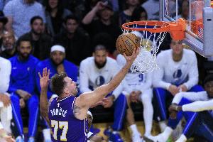 東契奇：太陽(yáng)讓我得分但不讓我?guī)?dòng)隊(duì)友 這種防守困擾了我