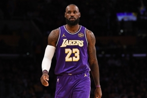 路威：所有偉大球員都會被人挑釁 喬丹科比庫里當(dāng)然也包括詹姆斯